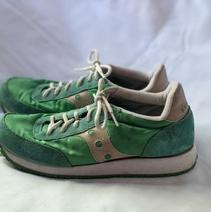 Mint & Kelly Green Saucony Logan MV